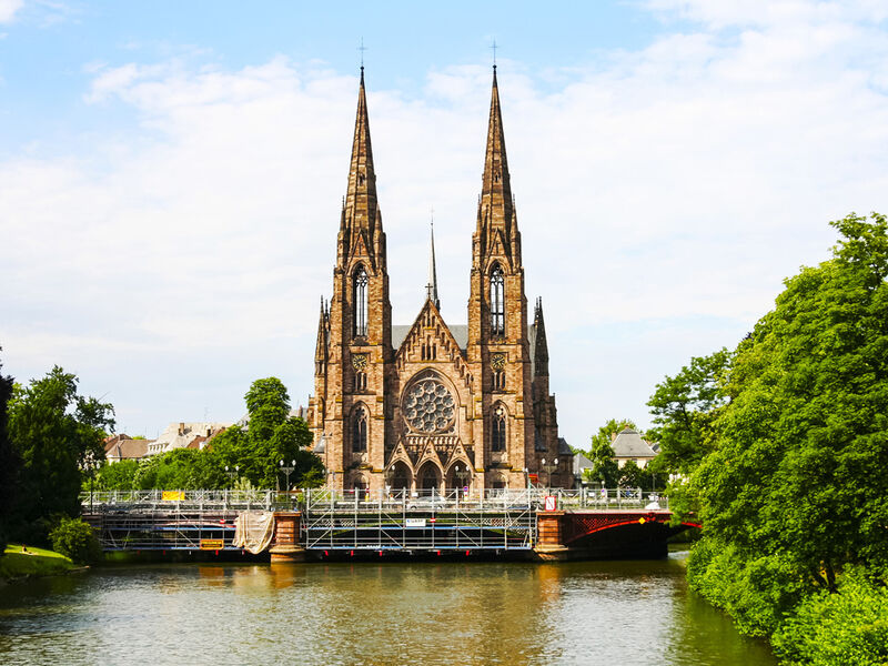 Ankara`dan Direkt Hareket Görkemli Rüya Üçgeni Almanya - Fransa - İsviçre 4 Gece - SunExpress ile 19 Mart Hareket (Ramazan Bayramı Özel) AT1015
