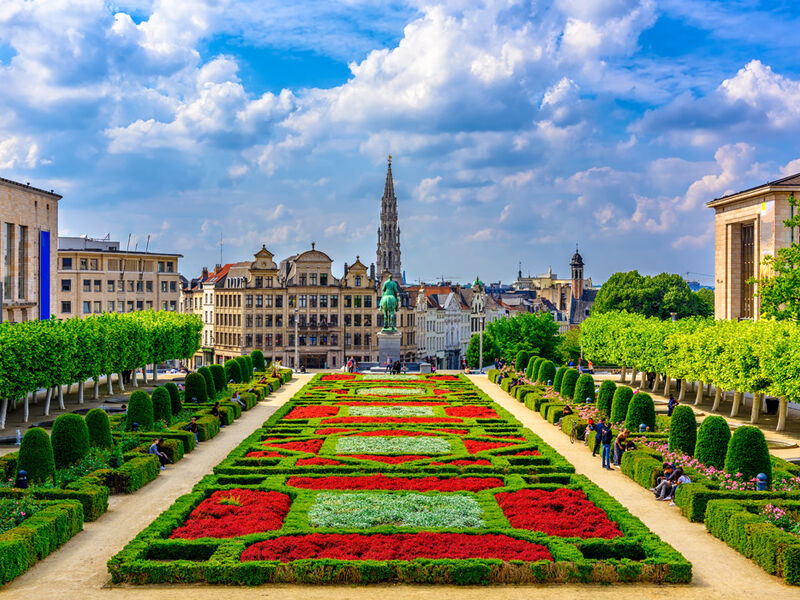 Görkemli Üçlü Benelüx & Fransa & Almanya 7 Gece - THY ile 2026 İlkbahar Dönemi (DUS - STR) AT1223
